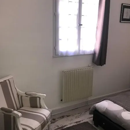 Appartement Avec Petit Jardin Apartamento *